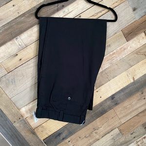 46x30 mens dress pants. Black.NWT